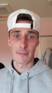 do I look better with my face shaved or with facial hair 🤔 let me no thanks