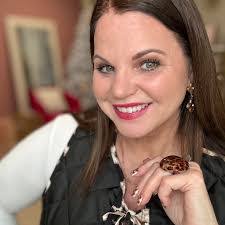 Kendra Lee's Instagram, Twitter & Facebook