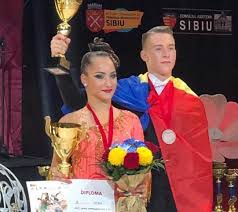 În familie: ea la dansuri, el la tenis. Doi timișoreni iau bronzul la  ”Mondialele” de dans sportiv