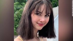 Utica teen bianca devins' murderer posted photos of her dead body online. Bianca Devins Is Killed By A Man Who Later Posted Photos Online Of Dead Body Police Say Cnn
