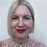 Natalie Summers's Instagram, Twitter & Facebook