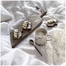 Bonjour céline c'est pas compliqué depuis que j'ai repris le boulot , le temps à viré et c'est tant mieux au moins pas de regretsde l'avoir repris , en ce vendredi il caille.grrrrrrrrrrrrrrrrrrrrrr. M O R N I N G H E A L T H Y S I T U A T I O N C Etait Un Matin Comme Les Autres Ces Vendredi Matins Qui Font Du Bien Ou Tu Tente Napkin Rings Blog Decor