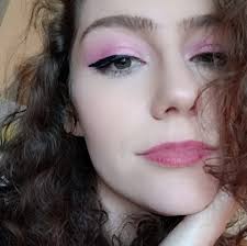 What is a good Christmas “smut” Book? Is there any? 🤣