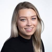 Alice Langan's Instagram, Twitter & Facebook