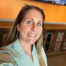 Who can remove and replace a portion of a vinyl fence with a 10' double  gate in Spring Hill?