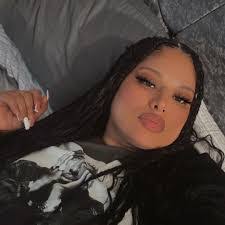 Kashayla Williams's Instagram, Twitter & Facebook