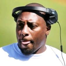 D2 Walk-On to 1st Ballot Canadian Football League Hall of Fame!!!!!!!!