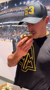 Esme Bowden Bruins Hockey Player