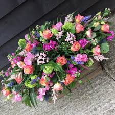 Please note for many of these flowers there are a multitude of different species within the given genus. Florist S Choice Coffin Spray Signature Flowers Bicester Florist Shop