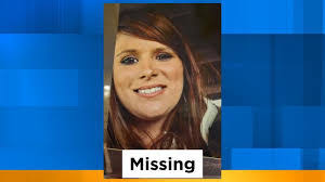 Lindsay Strom's Instagram, Twitter & Facebook