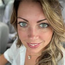 Mose Mast's Instagram, Twitter & Facebook