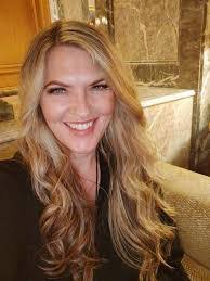 Sherry Mayfield's Instagram, Twitter & Facebook