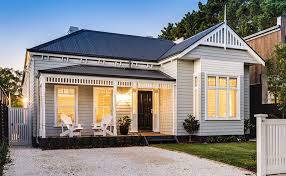 Black And White House Exterior Australia Harkaway Homes Classic Victorian And Federation Verandah Homes Gabled Victorian Pavilion And Homesteads Au House Paint Exterior Facade House House Colors