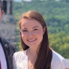 Hannah Lemus's Instagram, Twitter & Facebook