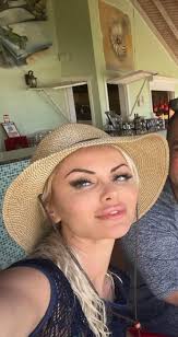 🌟🎉 Happy Birthday to the most beautiful person inside and out! 🎉🌟 I'm  so grateful to have you in my life. You make every day brighter, and I  can't wait to celebrate