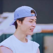 JOHN BE LITTLE LIGHT (@do0singforyou)