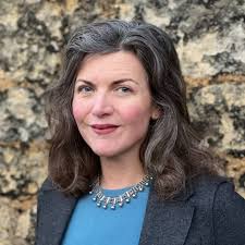 Emily Gee's Instagram, Twitter & Facebook