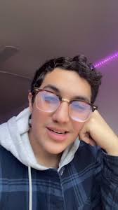 Ethan Perez (@ethanp12)