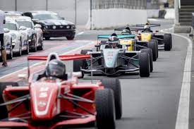 Het circuit zandvoort ligt in de duinen bij de gelijknamige badplaats. Fahren Sie Selber Ihr Traumauto Uber Circuit Zandvoort Race Planet