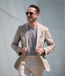 Blazer gris homme avec quoi. Blazer Comment Bien Porter Veste Et T Shirt Avec Style