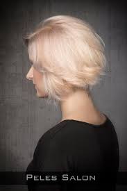 As you can imagine, straight hair lends itself to experimenting with different looks. 41 Flattering Short Hairstyles For Long Faces In 2021