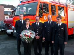 Die feuerwehr ist im großeinsatz. 25 Jahriges Dienstjubilaum Im Bereich Vierlande Freiwillige Feuerwehr Hamburg
