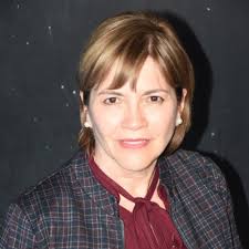 Se dice que las cosas siempre pasan por algo, y estoy convencida de que así  es, hace 5 años tomé la decisión que cambiaría mi rumbo la laboral y hoy  estoy Feliz