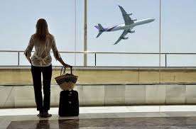 Agência de viagens indenizará por fornecer à consumidora visto expirado