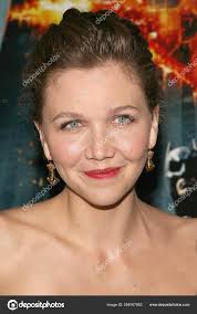 Maggie Gyllenhaal Arrivals Dark Knight World Premiere Amc Loews Lincoln —  Stock Editorial Photo © everett225 #268167852