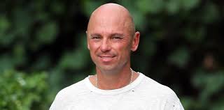 You were redirected here from the unofficial page: Kenny Chesney Vows To Help Hurricane Irma Victims