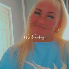 I need ideas for a thigh tattoo 😭😭