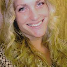 Lindsay Crane (bellalindz)