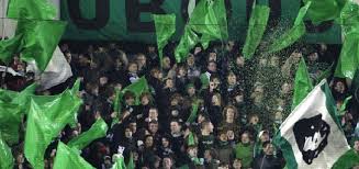 De vlaggen aan het secretariaat van cercle brugge hangen halfstok. Cercle Krijgt Steun Uit 1a Promotie Zou Enkel Goed Nieuws Zijn