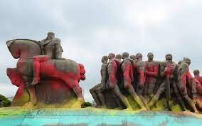 Borba gato foi um bandeirante paulista que no século 18 caçou indígenas e negros. Monumento As Bandeiras E Estatua Do Borba Gato Amanhecem Pichados Em Sp Epoca Negocios Brasil