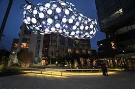 Dan Corson Floats Nebulous Above Amazon S Brazil Plaza In Seattle Public Art Installation Art Light Architecture