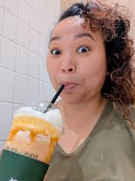 Somebody posted in here once about a neighbor's son (?) who did car  detailing. Can you reshare that info?