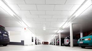 Kelime ve terimleri çevir ve farklı aksanlarda sesli dinleme. Rockfon Facett Elegant