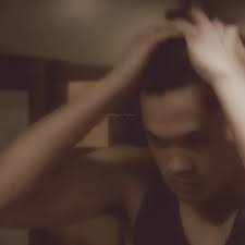 Zach and Hannah Kissing Scene