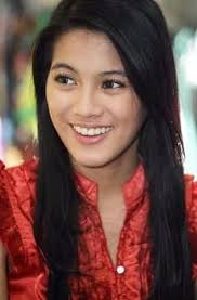 Hijab oki yang santun dan anggun dapat menjadi inspirasi bagi anda yang berhijab. Alyssa Soebandono Alchetron The Free Social Encyclopedia