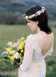 Instead of tossing their wedding bouquet, welsh brides would carry a pin attached to their wedding gown. Celtic Wedding Ideas From Wales