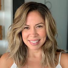 Nina Silva's Instagram, Twitter & Facebook