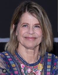 Lynn Hamilton (Donna) being interrogated by what Fred referred to as "Three  ugly witches!" 🤣