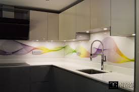 If you are updating your cabinets, paint is an easy way to make an inexpensive update before you are ready to fully replace your cabinets. Stenciled Splashbacks Creoglass Design Kitchen Furniture Design Glass Kitchen Kitchen Splashback
