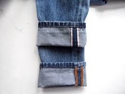 Your Guide To Levis 501 Jeans See Them On Too The Mom