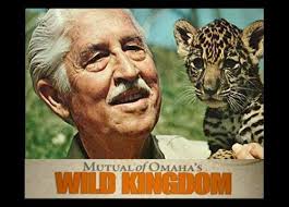 Jim Fowler, left, and Marlin Perkins,