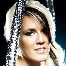 They were originally going to form under the name cascade. Cascada Fan Lexikon