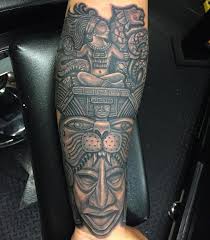 105 Symbolische Maya Tattoo Designs Verschmelzung Alter Kunst Mit Modernen Tattoos Mayan Tattoos Modern Tattoos Aztec Tattoo