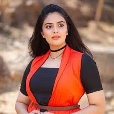 Sreemukhi started her career as an actress in 2012 with the movie julai as allu arjun's sister. Anchor Sreemukhi Manager Contact Details Email Address Phone Number