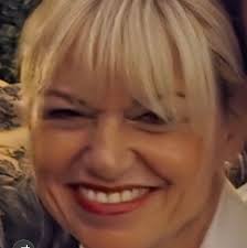 Hi everyone! Please suggest what I can do to make my living area look  better. I need rental friendly suggestions. I also can't change the  furniture since it's a fully furnished apartment. |