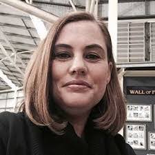 Elise Roper's Instagram, Twitter & Facebook